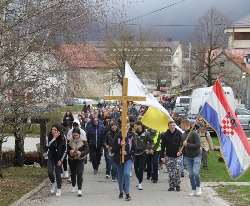 Biskupijski križni put