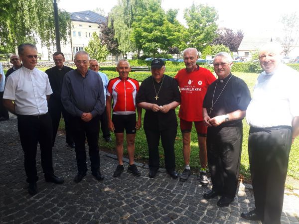 Ogulinski biciklisti od Krašića do Vatikana u humanitarnoj biciklijadi u čast bl. Alojzija Stepinca