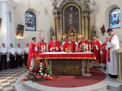 Gospićko-senjska biskupija - Šibenski biskup Rogić predvodio Križevo u Ogulinu