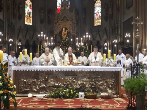 Gospićko-senjska biskupija - Hodočašće Gospićko-senjske biskupije u zagrebačku prvostolnicu bl. A. Stepincu