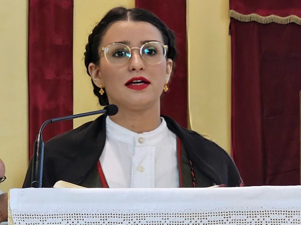Uime vjernika laika Gospićko-senjske biskupije čestitku novozaređenom biskupu Marku Medi na misi ređenja 14. prosinca 2024. u gospićkoj katedrali izrekla je Lucija Ratković iz katedralne župe