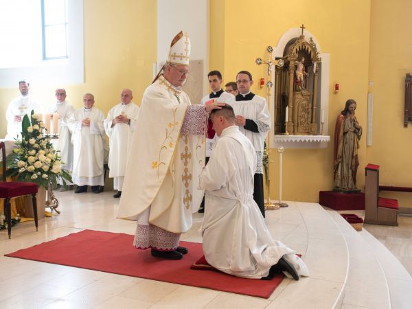 Svećeničko ređenje Karla Špoljarića