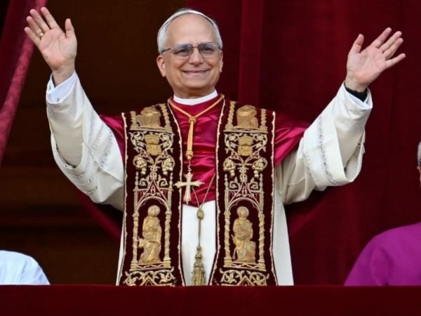 Robert Francis Prevost novi je poglavar Katoličke Crkve, novi papa se zove Lav XIV.