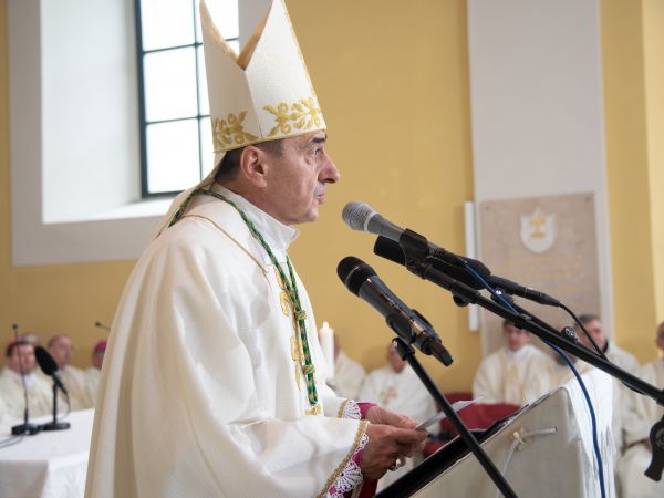 Biskup Medo pozvao na molitvu za papu Franju