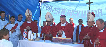 NadbiskupDevčićnaKrbavi2005.